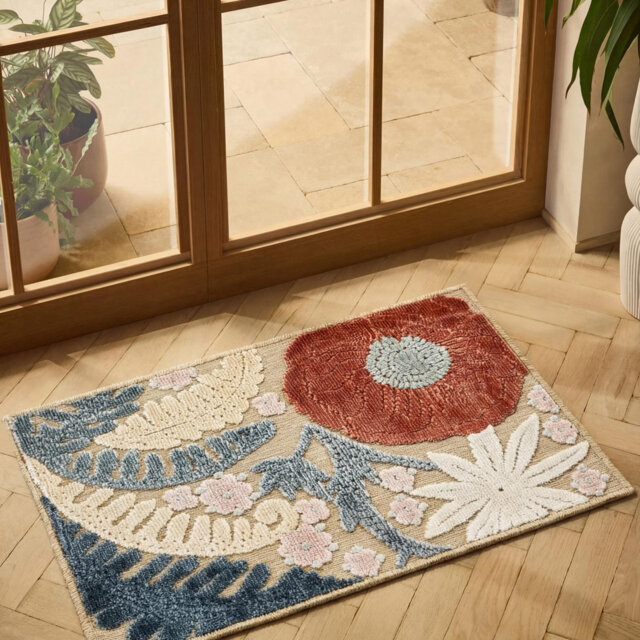 Floral Indoor / Outdoor Area Rug