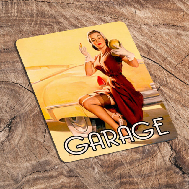 Garage Door Pin up Girl in Bath Metal Wall Décor