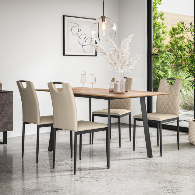 Davaeh 4 - Person Dining Set