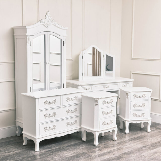 Damase 7 Piece Bedroom Set