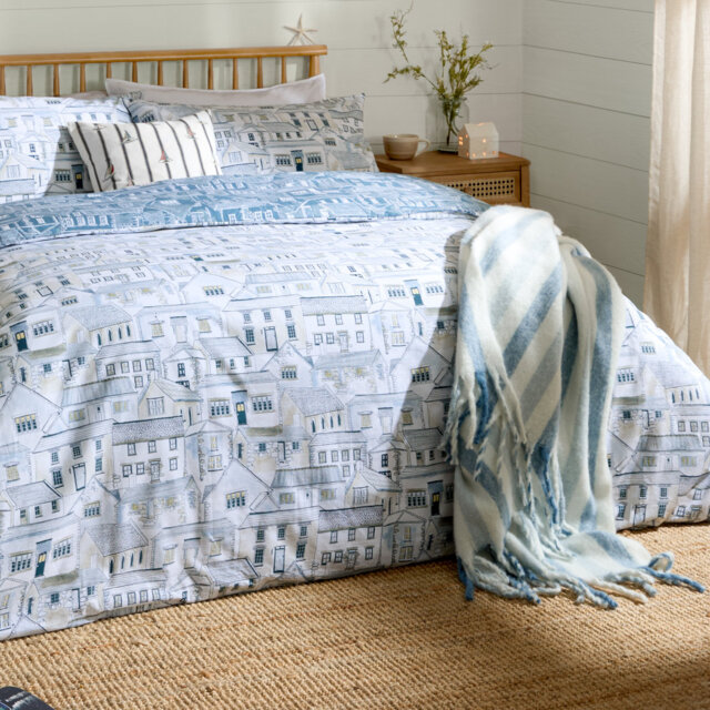 Abersoch Cotton No Pattern Duvet Cover Set with Pillowcases Included