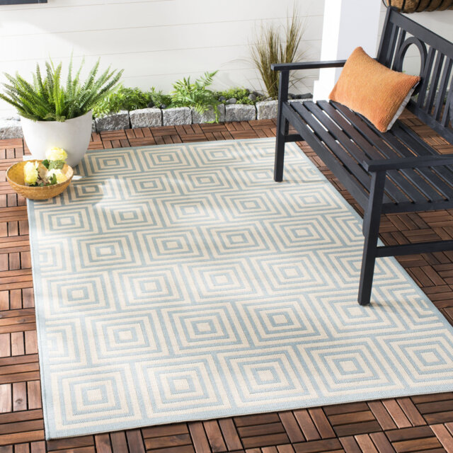Mckinnon Hooked Indoor/ Outdoor Cream/Aqua Rug