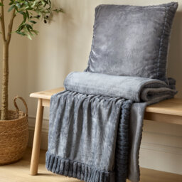 Velvet And Faux Fur 150x200cm Blanket Throw