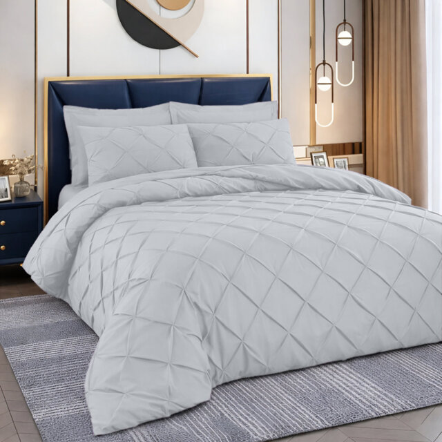 Luxurious Microfiber Pintuck Duvet Cover Set – Soft, Breathable & Wrinkle-Resistant Bedding for All-Season Comfort