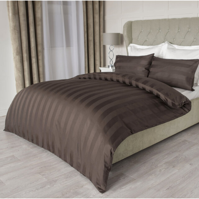 Metropolitan Cotton Striped Duvet Cover Set with Pillowcases