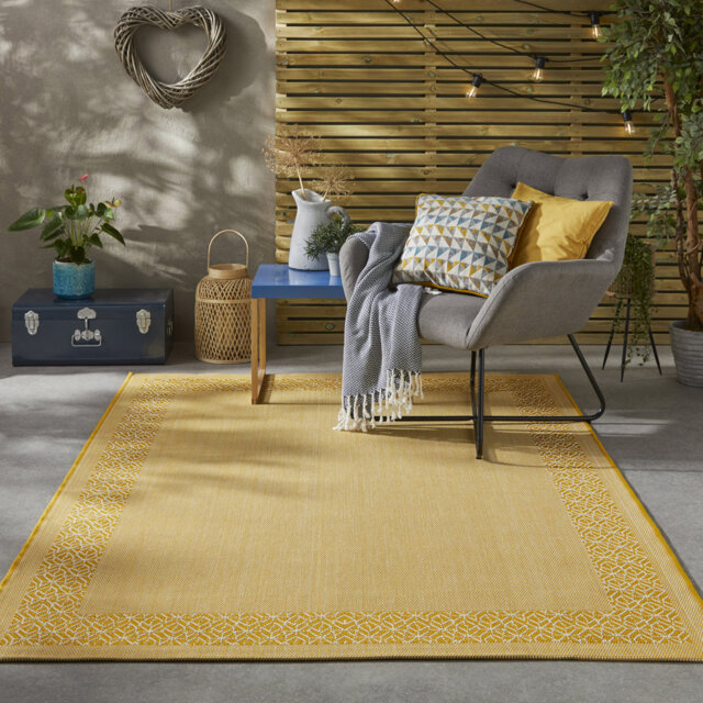 Adryauna Geometric Yellow Indoor / Outdoor Area Rug