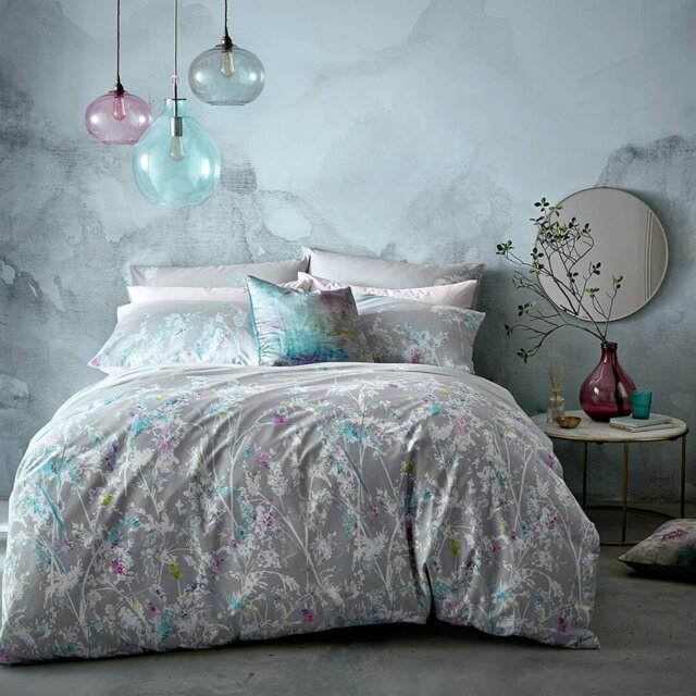 Voyage Maison Fenadina 100% Cotton Buttons Duvet Cover Set