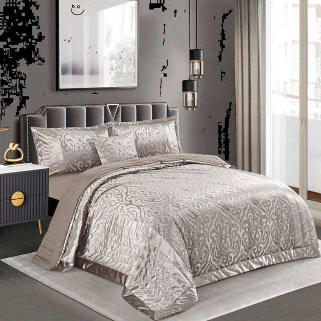 Wanship Polyester Bedspread with Pillow Shams Included