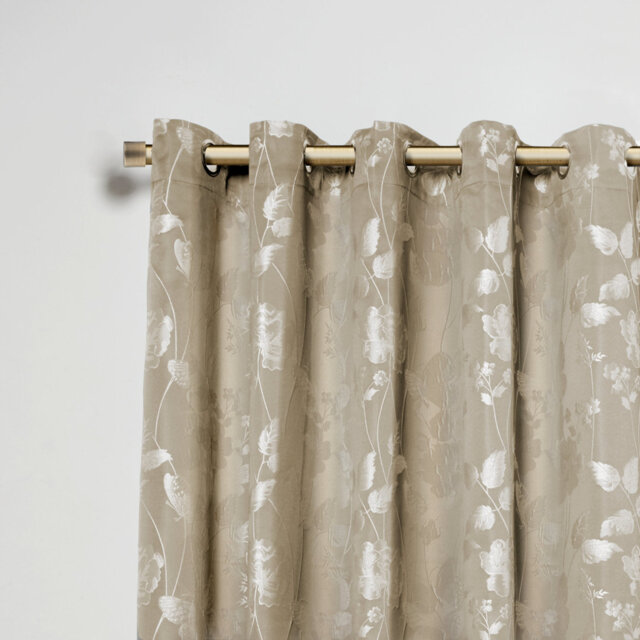 Full Stop Extendable Eyelet Curtain Pole and Hardware Set