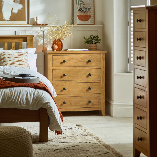 North Castle 4 Drawer 83Cm W Chest Of Drawers