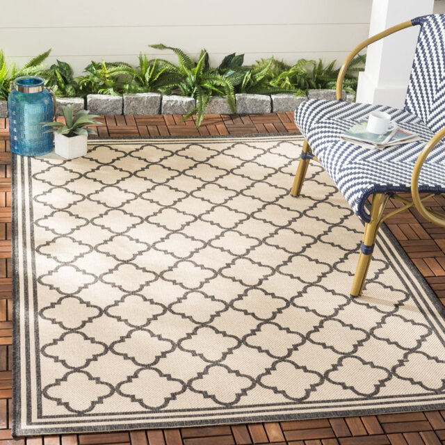 Hardrian Indoor/ Outdoor Cream/Black Rug