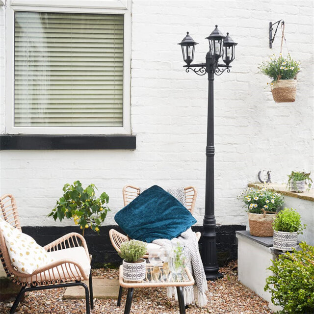 Traditional Victorian Style 3 Way IP44 Outdoor Garden Lamp Post Light