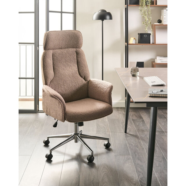Office Chair with Headrest