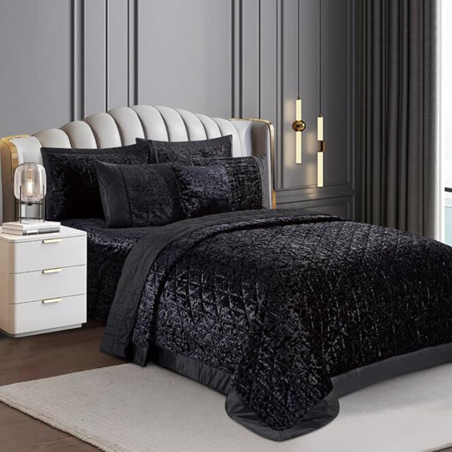 Bohara Plush Velvet Bedspread with Pillow Shams Included