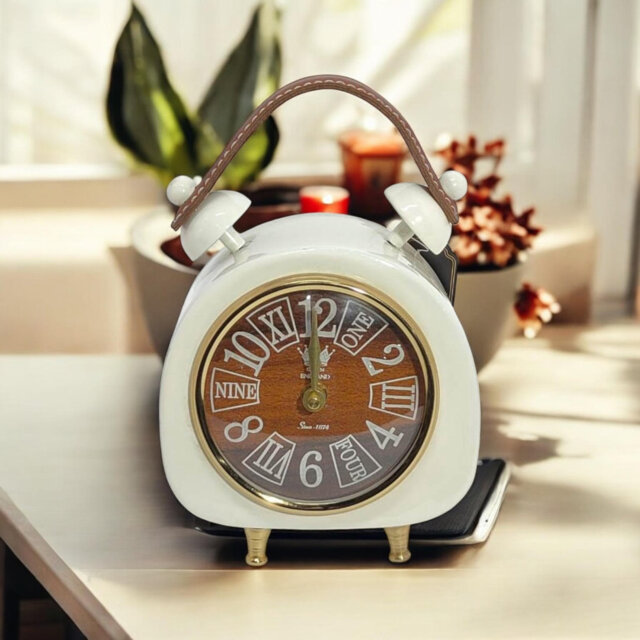Traditional Metal Quartz Movement / Crystal Tabletop Clock Cream