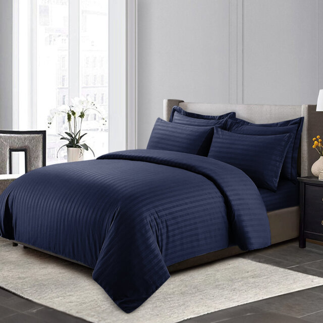 Microfiber 250 TC Reversible Complete Stripe Duvet Cover Set with Pillowcases
