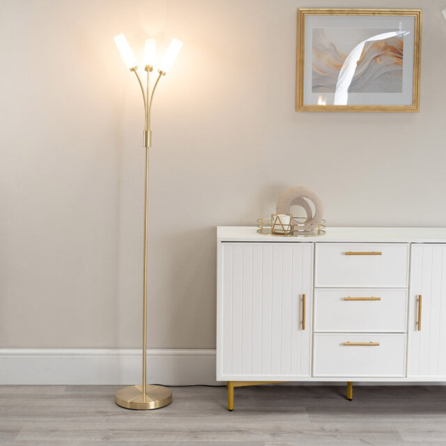 Abrianne 158.5cm Traditional Floor Lamp