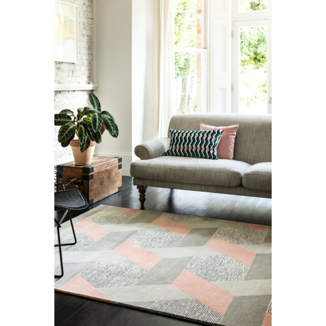 Deutsch Hand Woven Wool Pink/Grey Indoor Rug