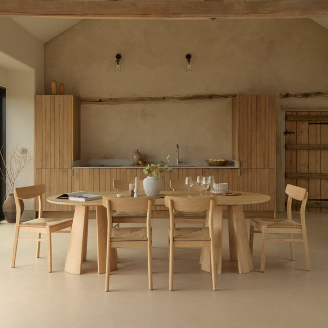 Farren Whitewash Oval Dining Table Set - 6 Seater - Faye Dining Chairs - Whitewash Oak Legs