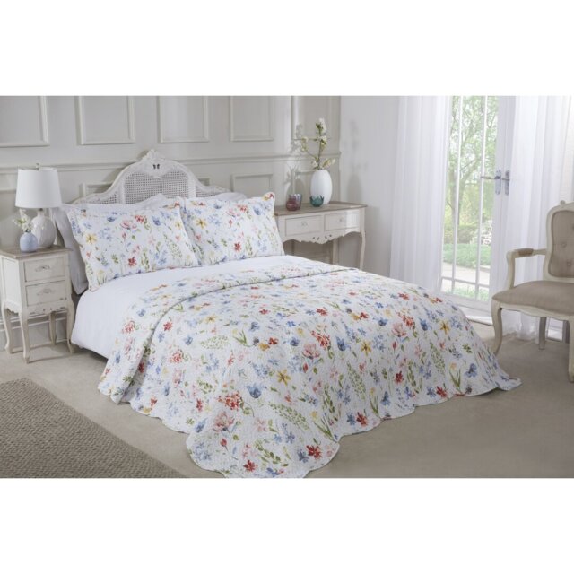 Warnant Polyester Floral Bedspread with Pillow Shams Included