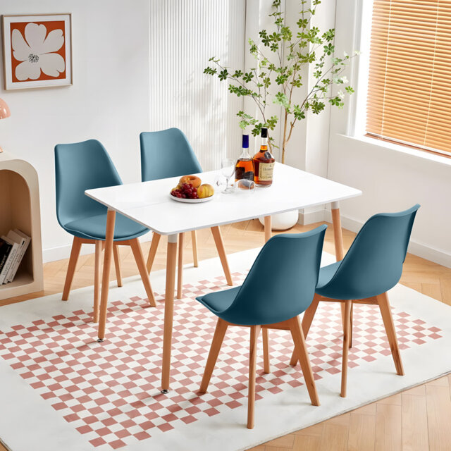 Nero 4 - Person Dining Set
