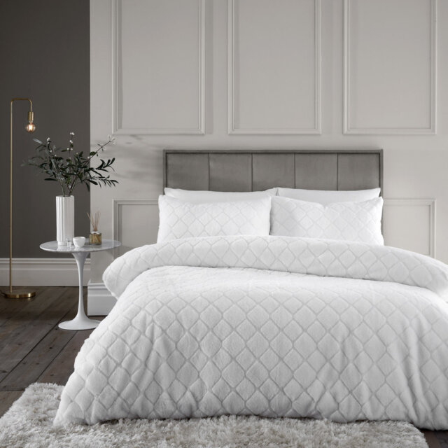 Cosy Diamond Faux Fur Duvet Cover Set