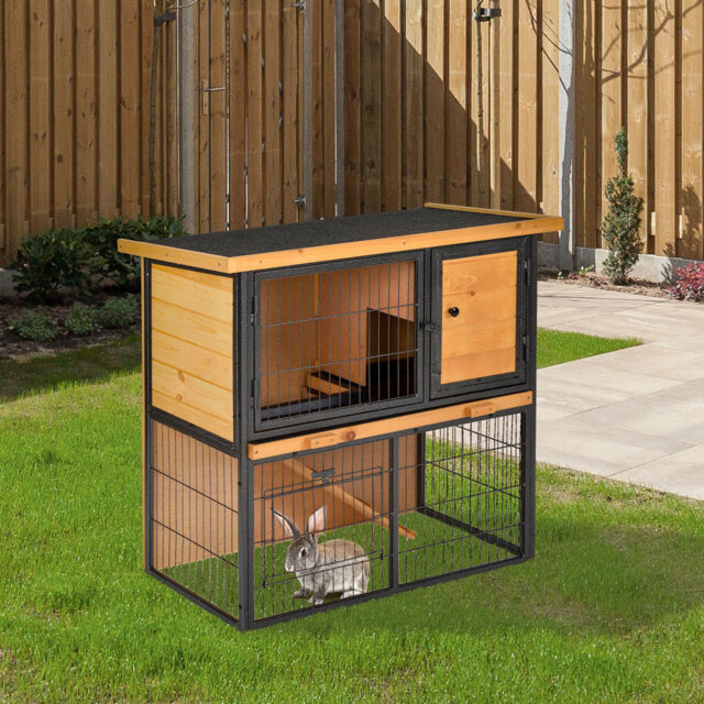 Dalke Weather Resistant Small Animal Hutch
