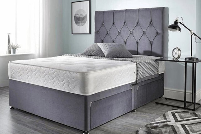 4FT6 Double Grey Plush Divan Bed With 20'' Headboard & 10'' Spring Mattress & 2 Drawers Congdon
