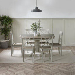 Prestow Round Extending Dining Table & Shannondale Chairs - Rustic Farmhouse Kitchen