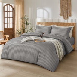 Aspire Homeware 4 Piece Hotel Quality Striped Duvet Bedding Set with Pillowcases and Fitted Sheet for Luxury Bedding Comfort