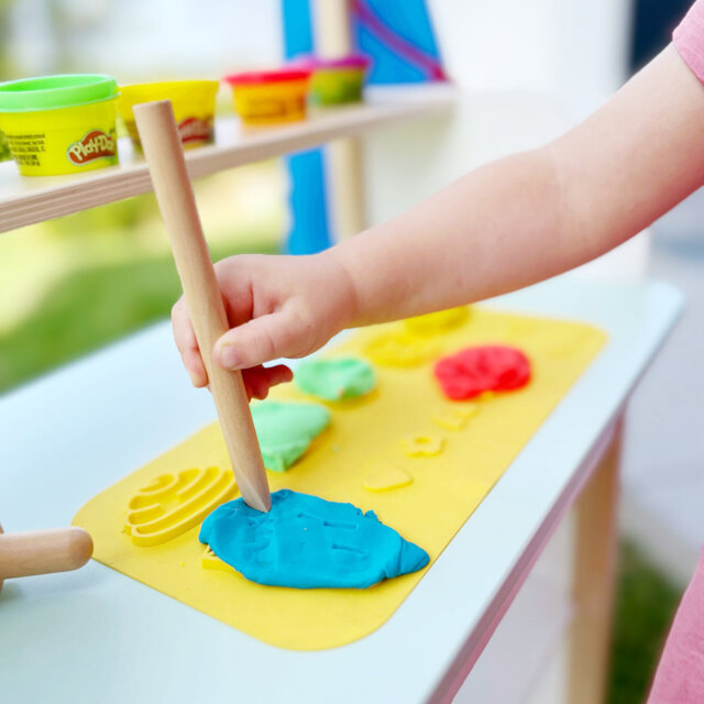 Roba X Play Doh Kids 13 Piece and Chair Set