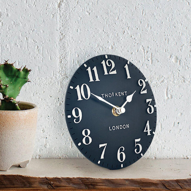 Modern & Contemporary Analogue Quartz Movement / Crystal Tabletop Clock