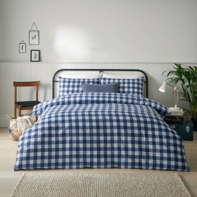 Hartsford Check Polyester Chequered Duvet Cover Set with Pillowcases Included