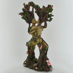 Laskie Figurines & Sculptures