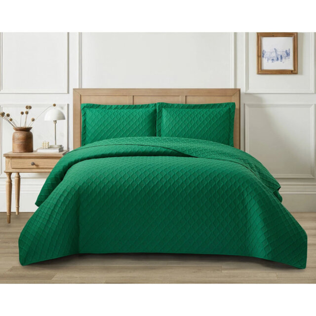 Polyester No Pattern Bedspread with Pillow Shams Included