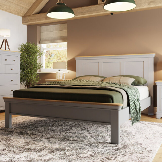 Joulon Shaker Panel Bed. 4ft6 Double (For UK Mattress 135 x 190) OR 5ft Kingsize (For UK Mattress 150 x 200)