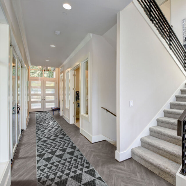 Prism Grey Hallway Runner Rug â Hardwearing, Non-Slip & Durable Carpet for Hall, Kitchen & Corridor