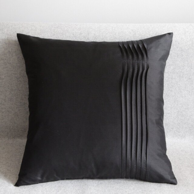 Sweetbriar Square Cushion