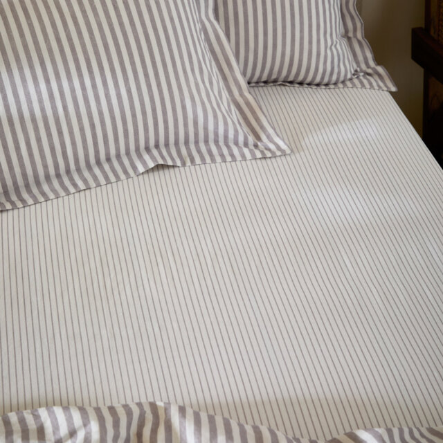Hebden 100% Cotton Machine Woven Fitted Sheet