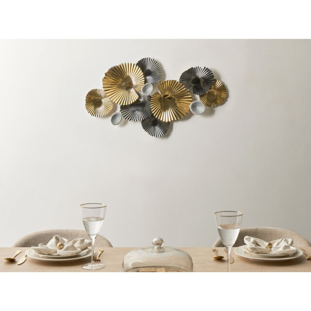 Handmade Plants & Flowers Wall Decor on Iron