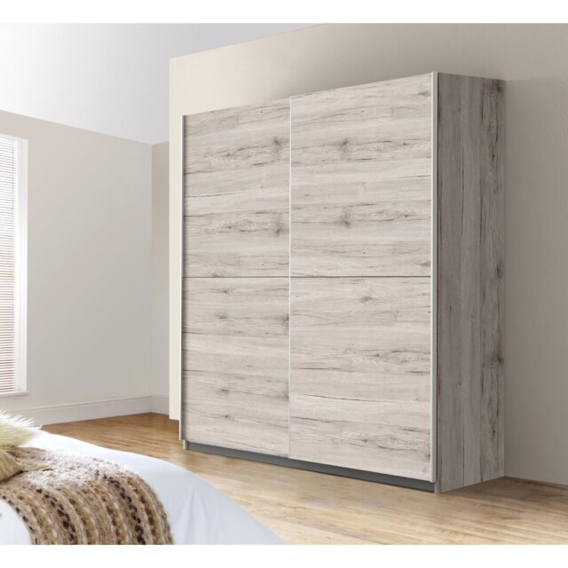 Anglers Park sliding door wardrobe