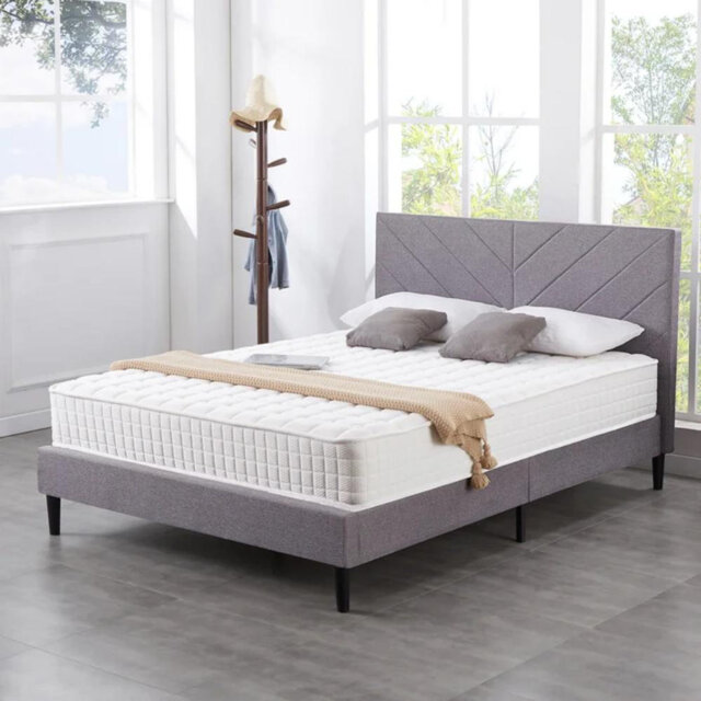Dwinnell Barrel Pocket Sprung 1000 Mattress with Tight Top Memory Foam