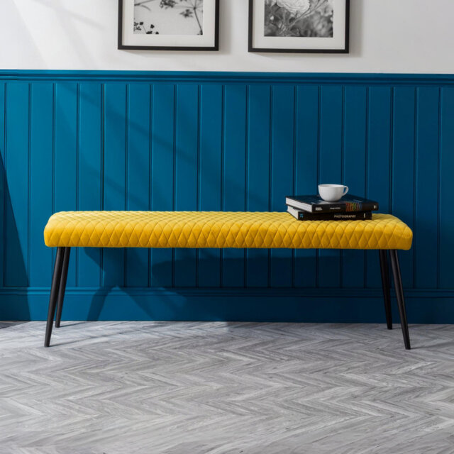 Wynnfield Velvet Upholstered Bench