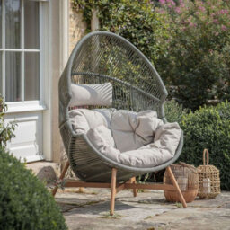 Outdoor Lounge Chair