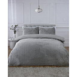 Chevron Fur Polyester Chevron Duvet Cover Set with Pillowcases Included