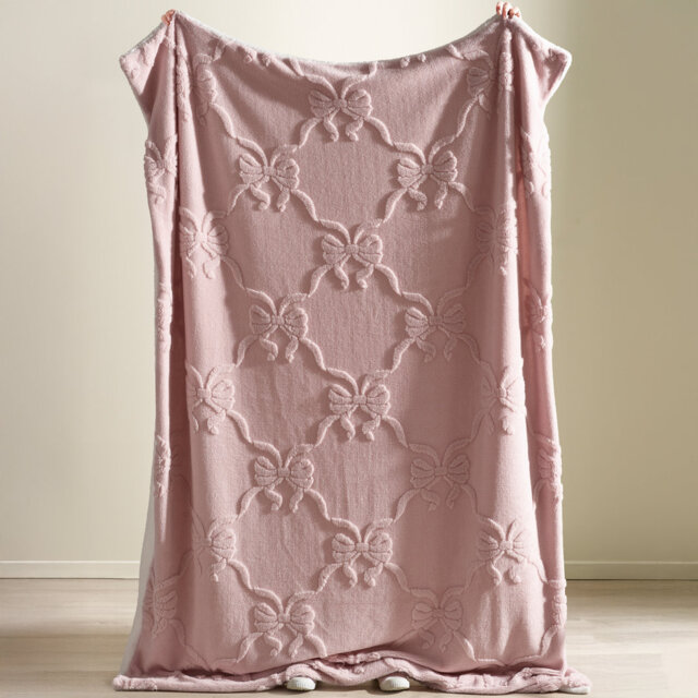 Carved Bow Cosy Fleece 130x170cm Blanket Throw
