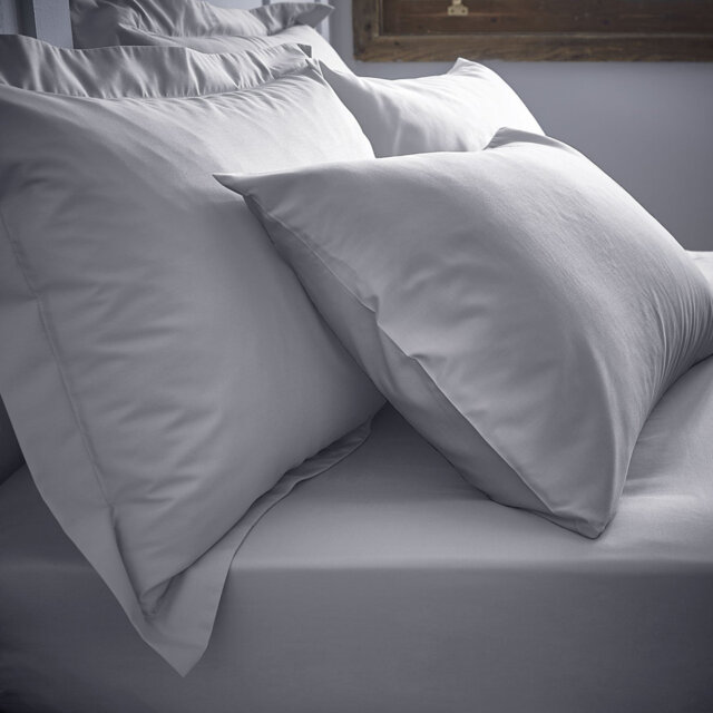 200 Thread Count 100% Cotton Standard Pillowcase Pair