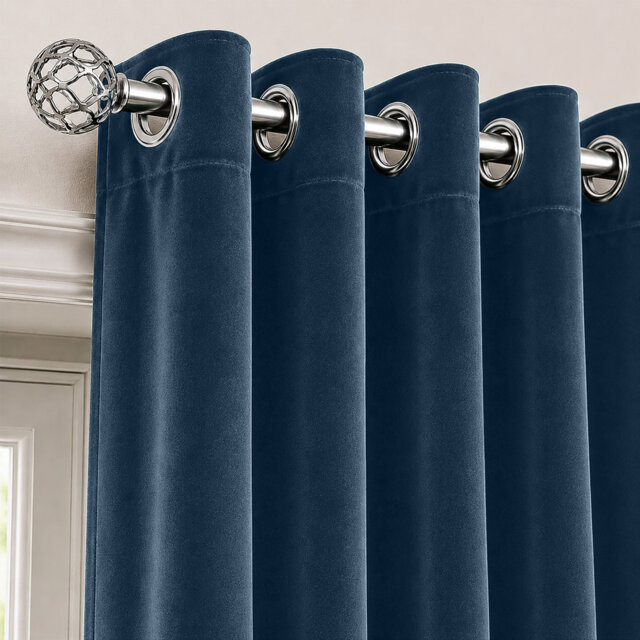 Single Curtain Panel
