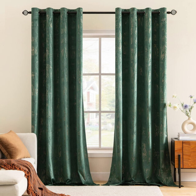 Dark Green Velvet Curtains Eyelet with Gold Foil,2 Panel 117 x 229 cm Thermal Blackout Curtain