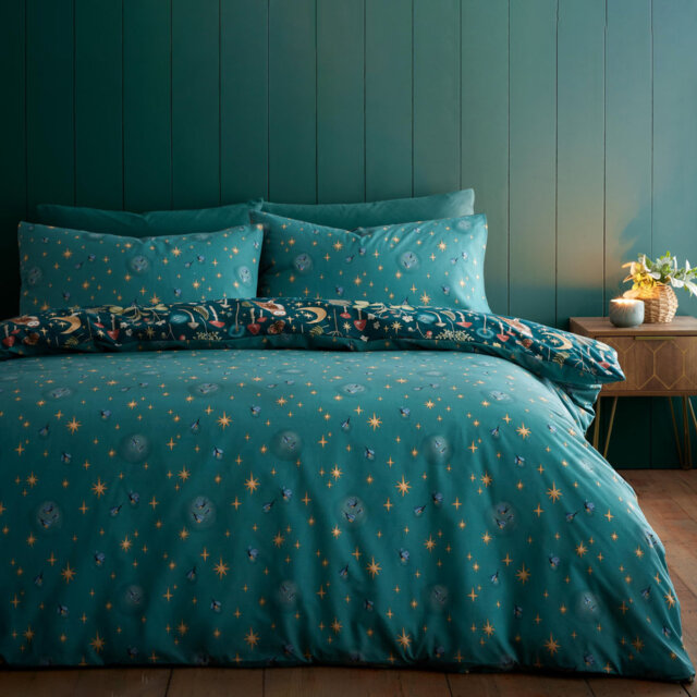 Polyester [EU ONLY] Duvet Cover Set with Pillowcases Included